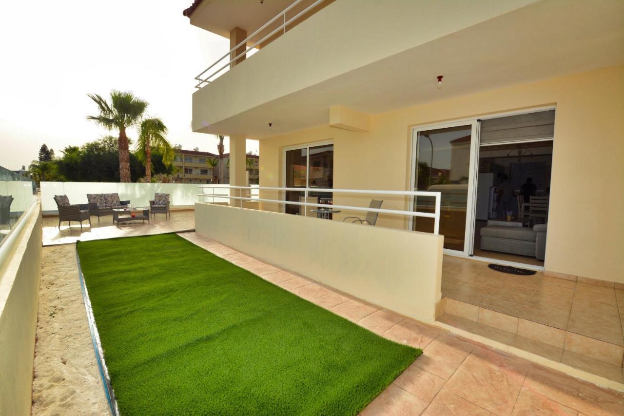 Nissi Martha Apartment Айя Напа Екстериор снимка